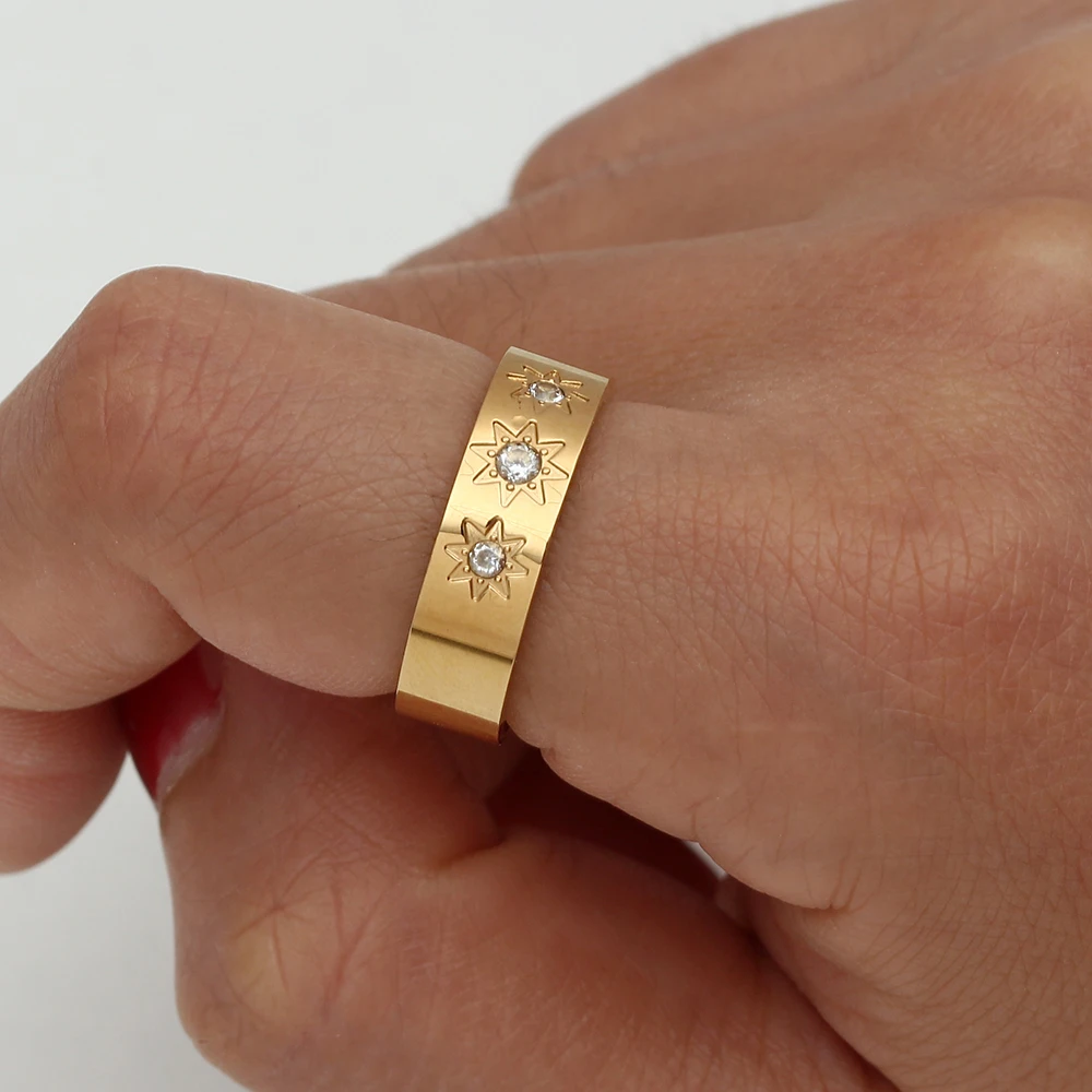 2021 Ново трехзвездочное златен пръстен от неръждаема стомана с цирконием, водоустойчив дебели бижута Унисекс, двойка пръстени